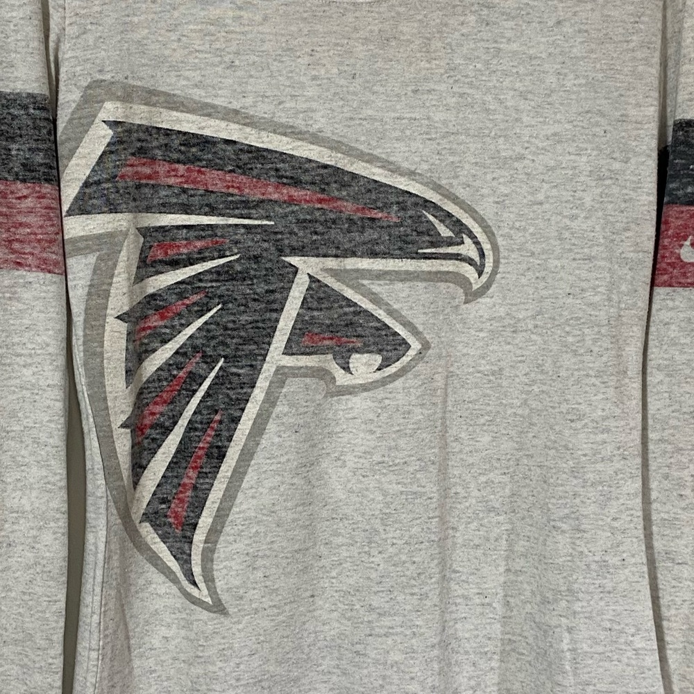 Nike NFL Team Apparel Long Sleeve Women’s Gray Atlanta Falcons Top Size Large - Picture 7 of 7